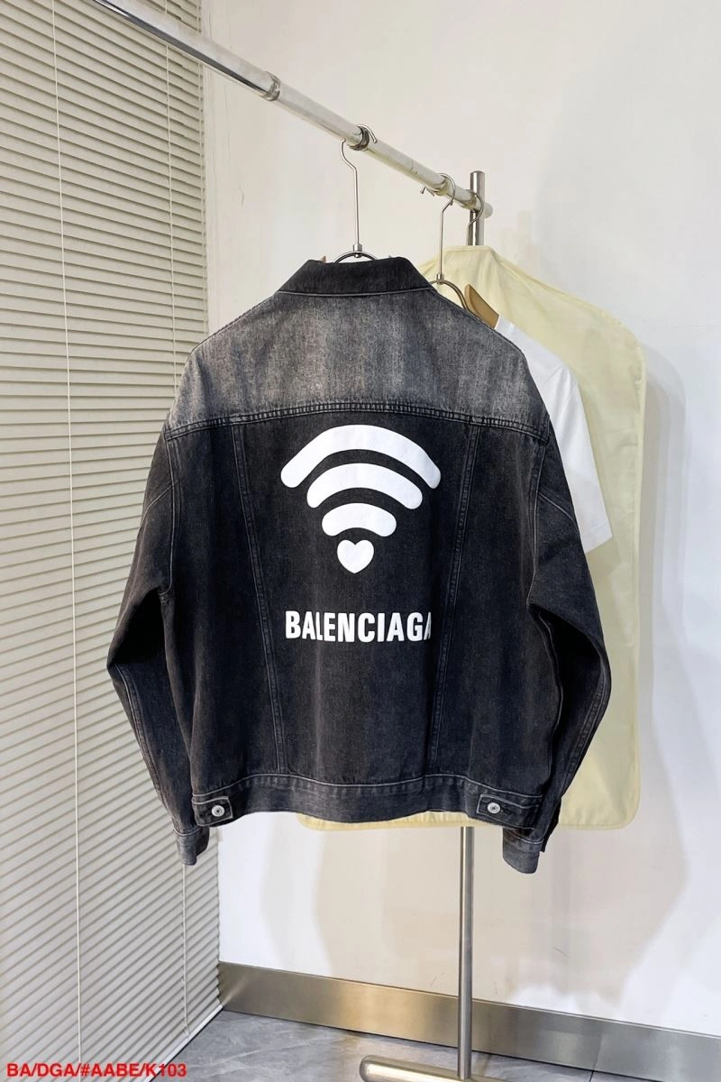Balenciaga Outwear Sophisticated 98916