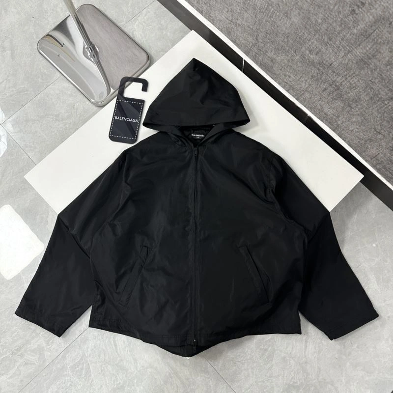Cozy Balenciaga Outwear 97875