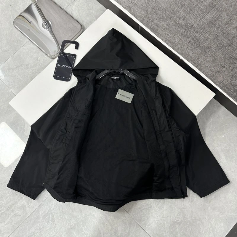 Cozy Balenciaga Outwear 97875