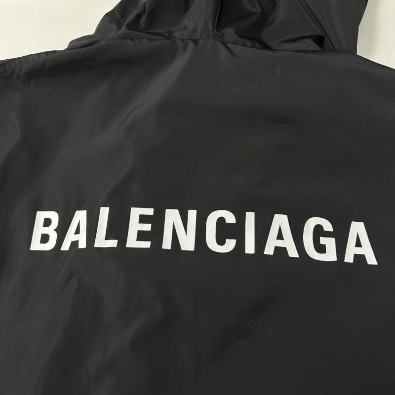 Cozy Balenciaga Outwear 97875
