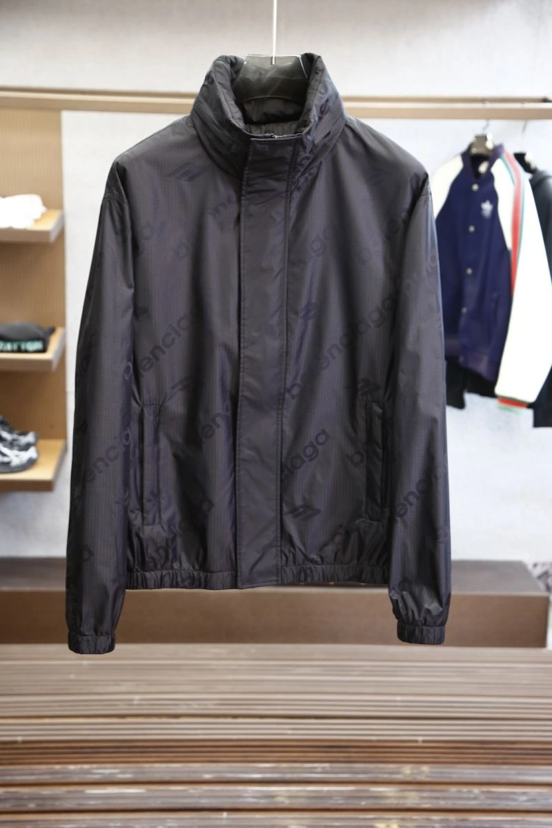Chic Balenciaga Outwear 97690