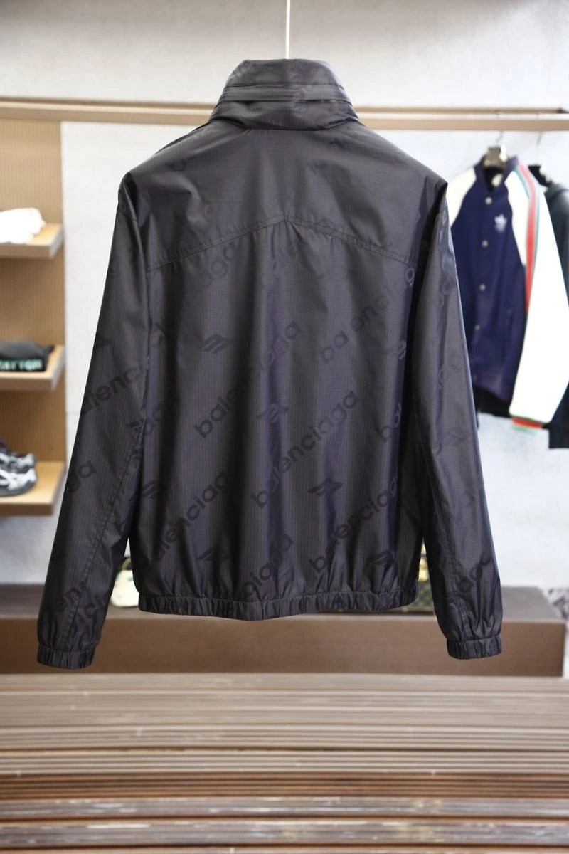 Chic Balenciaga Outwear 97690