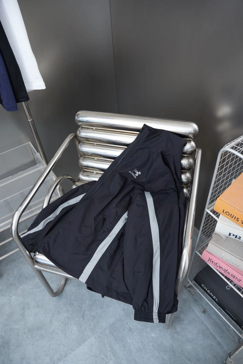 Balenciaga Outwear Sustainable 97023
