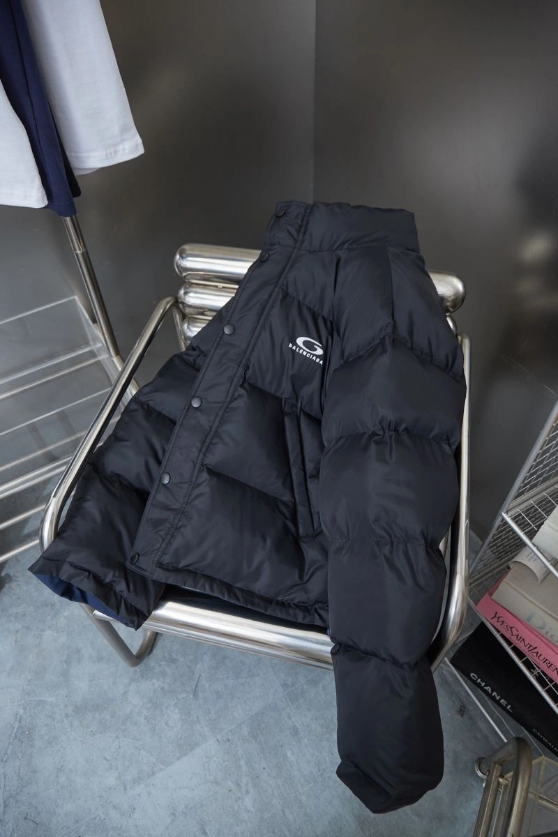 Balenciaga Outwear Timeless 97024