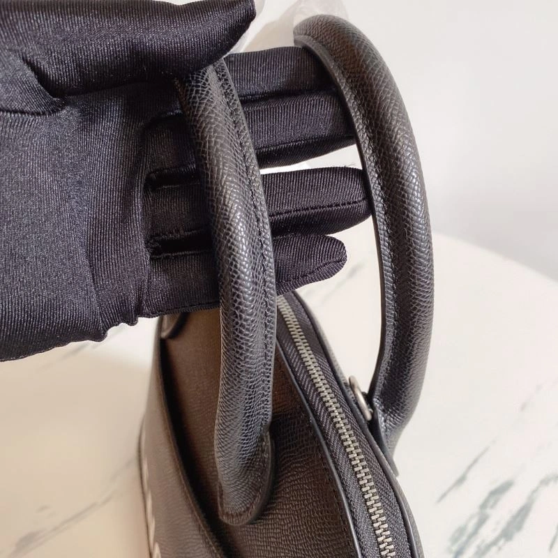Balenciaga Oversized Letter Shell Bag - Limited Edition Trendsetter Durable 75226