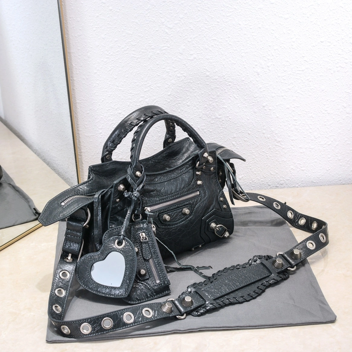Balenciaga Paris Neo Cagole Heart Mirror Motorcycle Bag NewStyle 60976