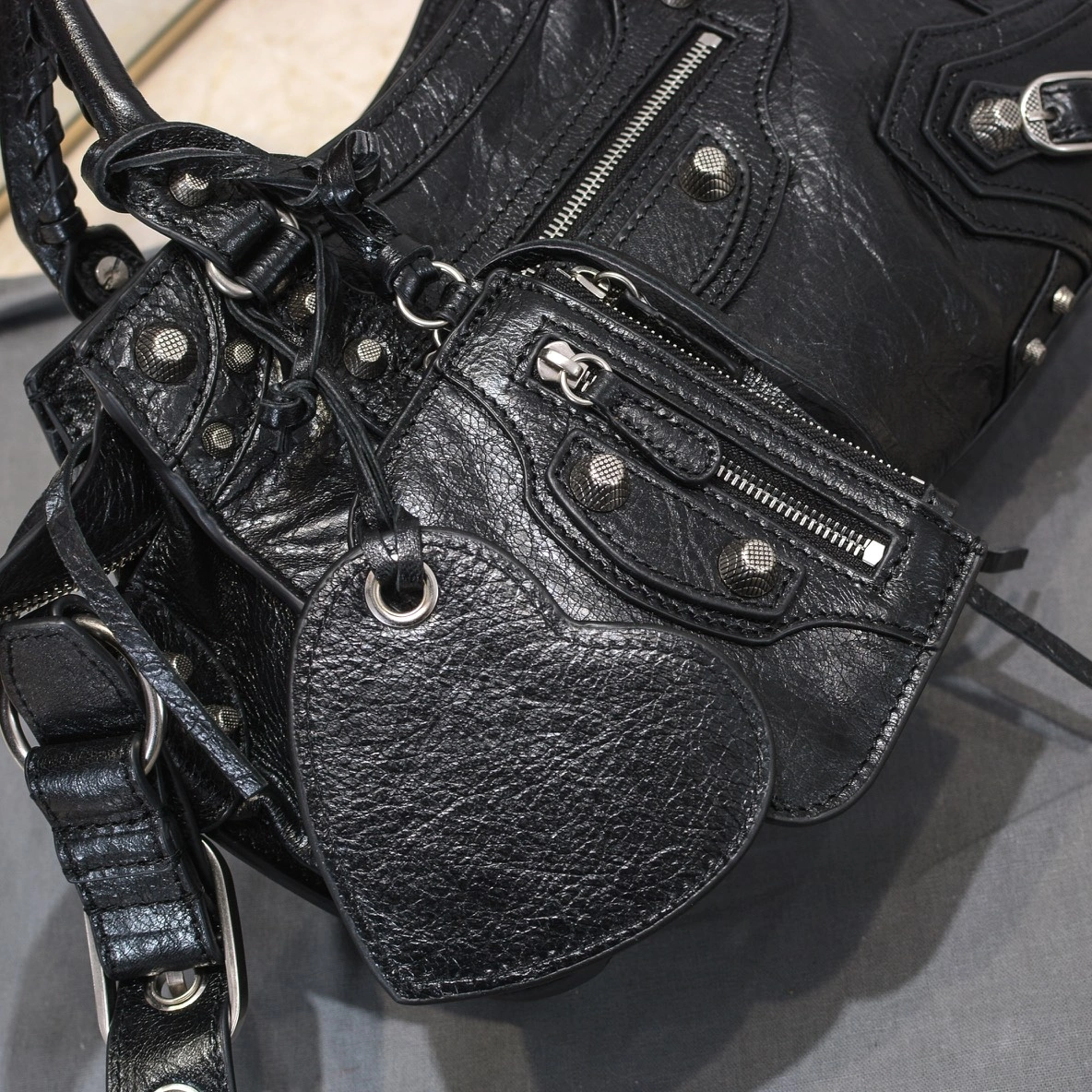Thermal Balenciaga Paris Neo Cagole Heart Mirror Motorcycle Bag 60973