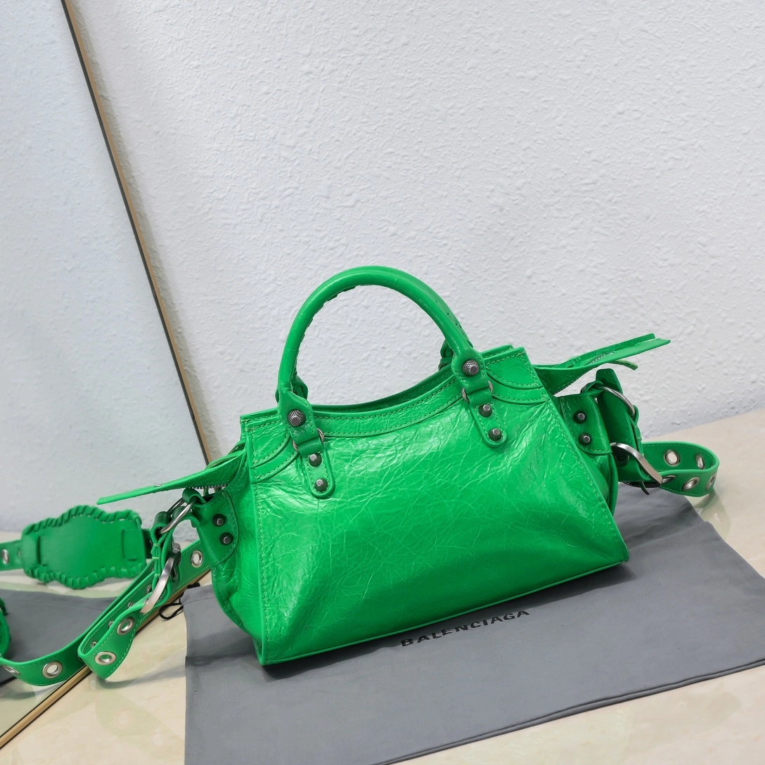 Balenciaga Paris Neo Cagole Heart Mirror Motorcycle Bag HighQuality 60979