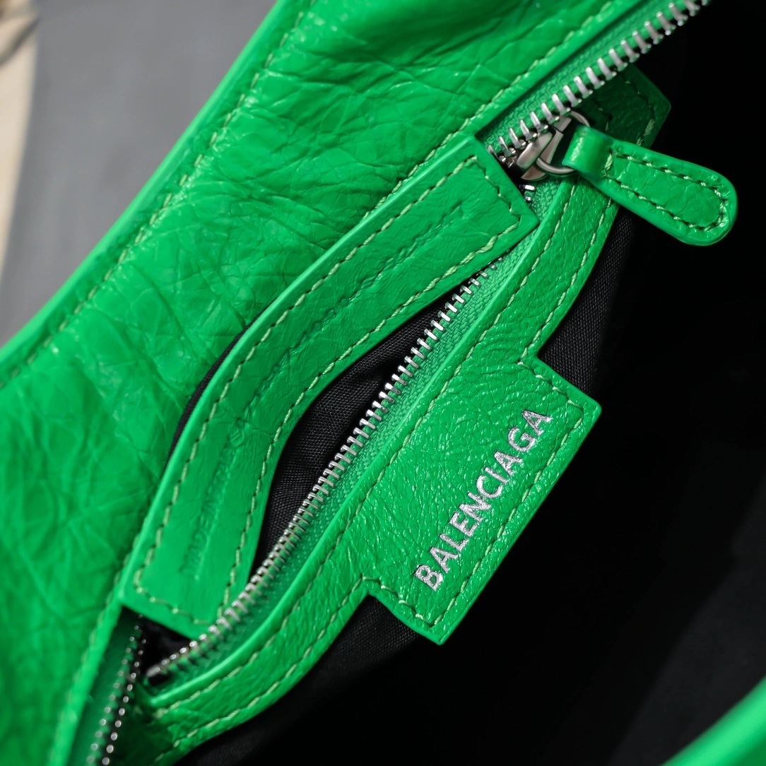 Balenciaga Paris Neo Cagole Heart Mirror Motorcycle Bag HighQuality 60979