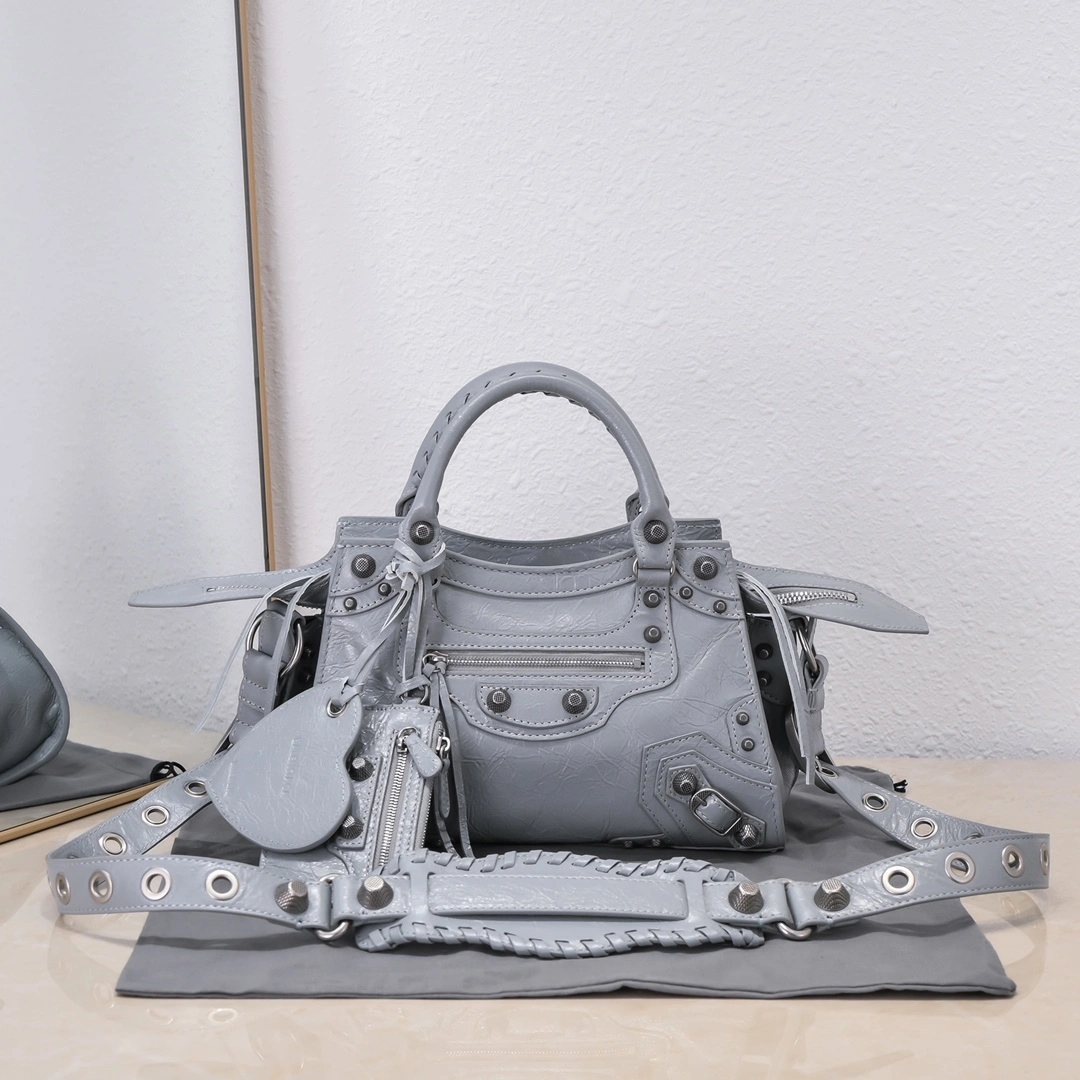 Flexible Balenciaga Paris Neo Cagole Heart Mirror Motorcycle Bag 61015