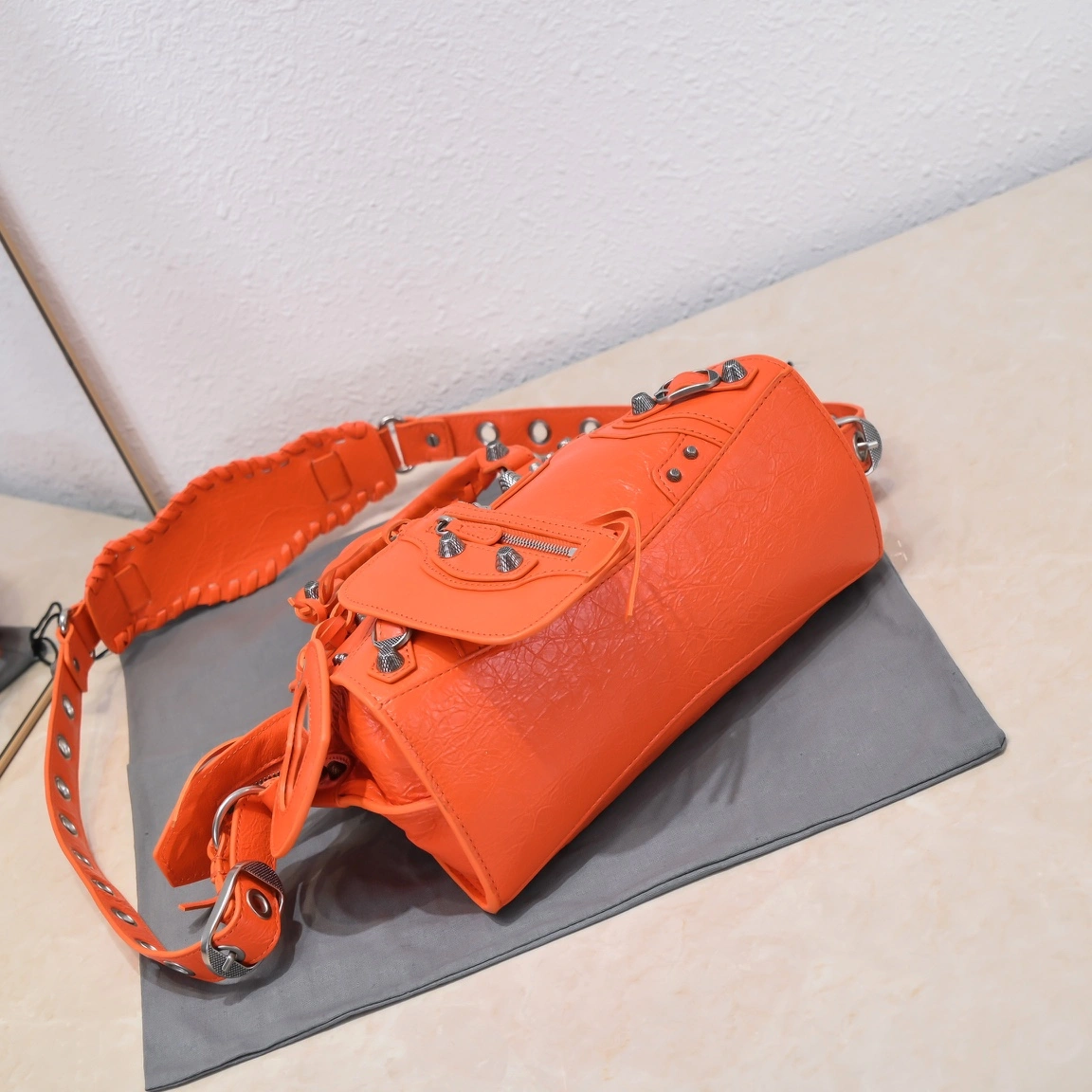 DailyWear Balenciaga Paris Neo Cagole Orange Lambskin Motorcycle Bag 60975
