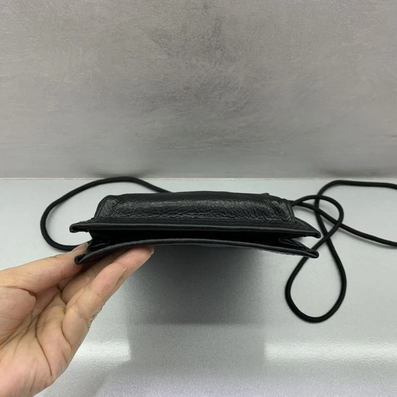 ComfortFit Balenciaga Paris Wrinkled Leather Mobile Phone Bag 69955