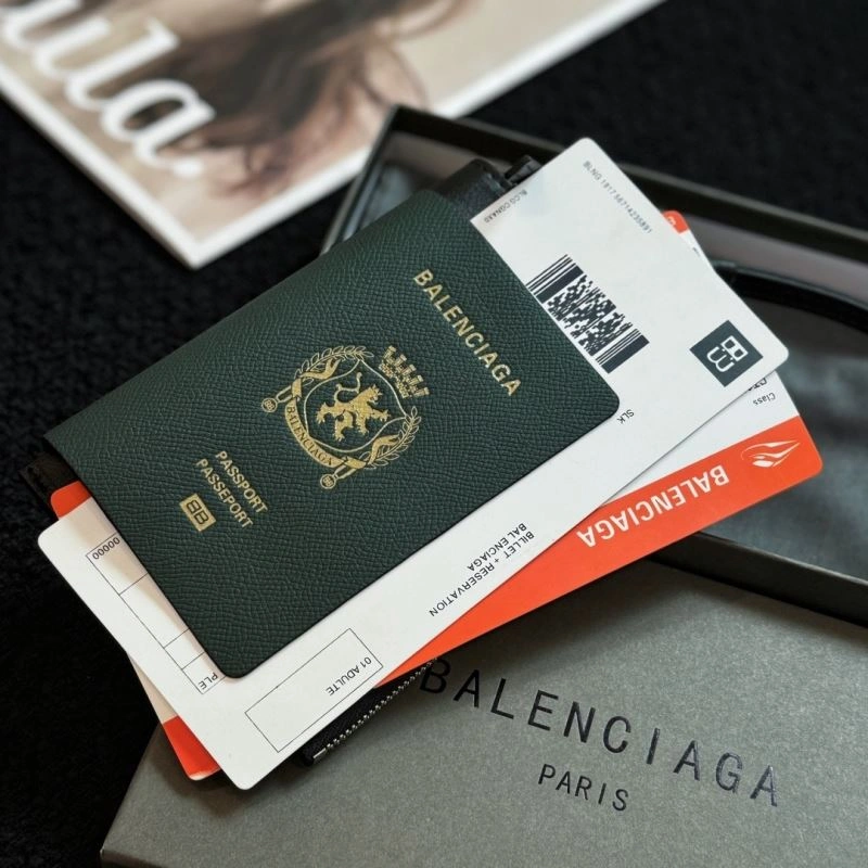OnTrend Balenciaga Passport Holders 270481