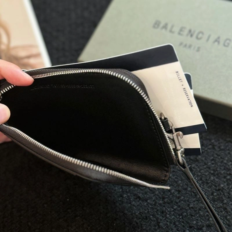 MultiPurpose Balenciaga Passport Holders 270487