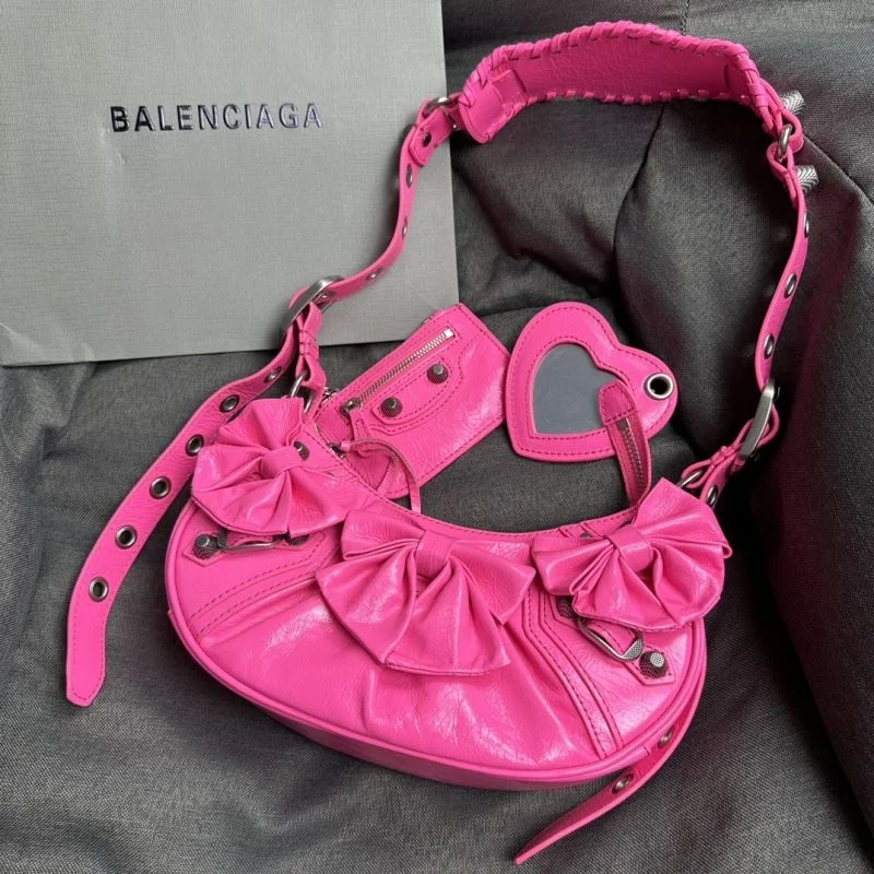 ZipUp Balenciaga Peach Blossom Red Cracked Leather Half-Moon Dumpling Bag 38341