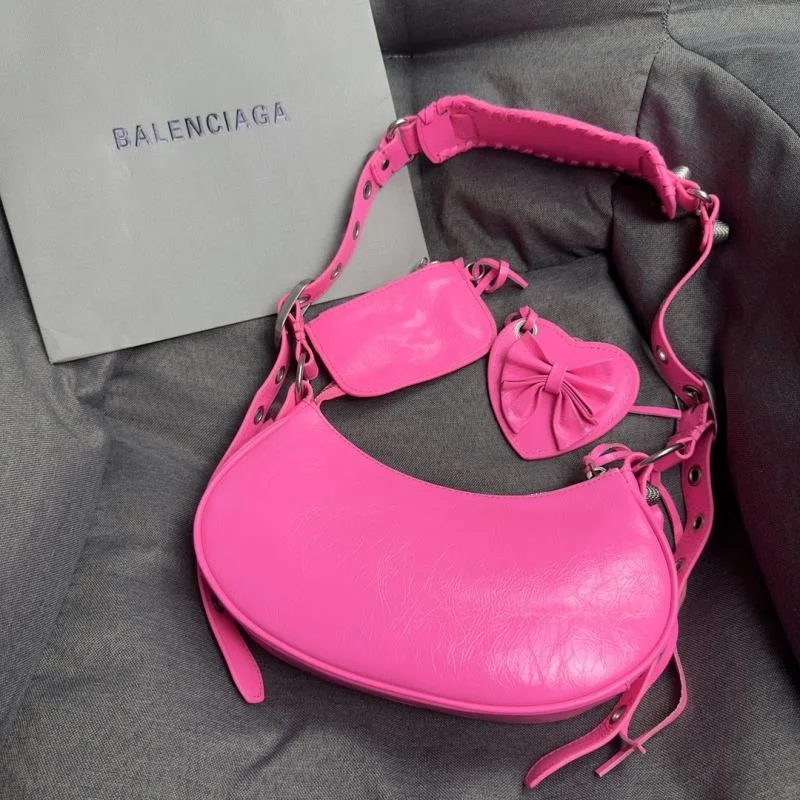 ZipUp Balenciaga Peach Blossom Red Cracked Leather Half-Moon Dumpling Bag 38341