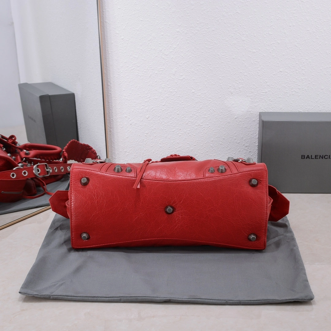 Balenciaga Red Neo Cagole Motorcycle Bag with Heart Mirror ZeroBulk 60938