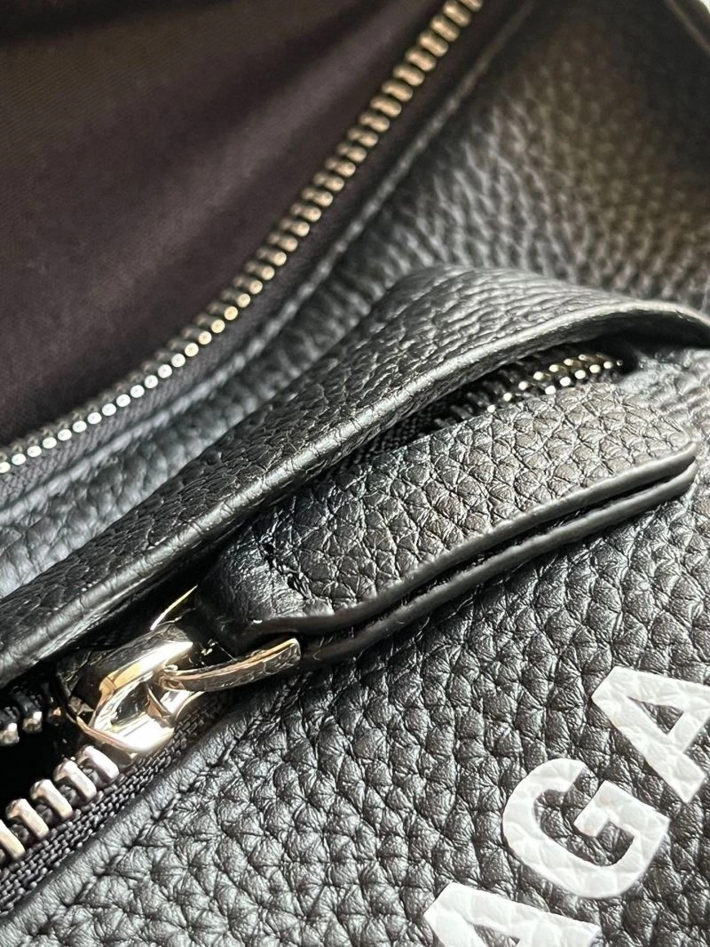 Vibrant Balenciaga Retro Black Calfskin Waist Bag -  Convenience 72581