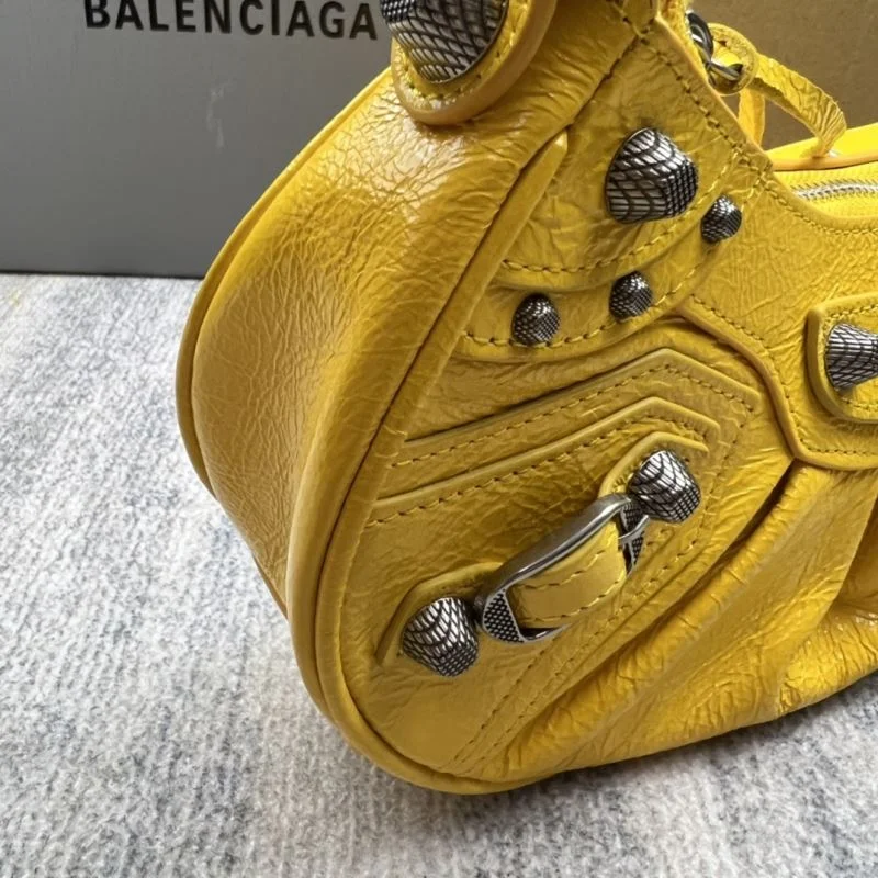 SoftTouch Balenciaga Retro   Le Cagole Half Moon Dumpling Bag 38344