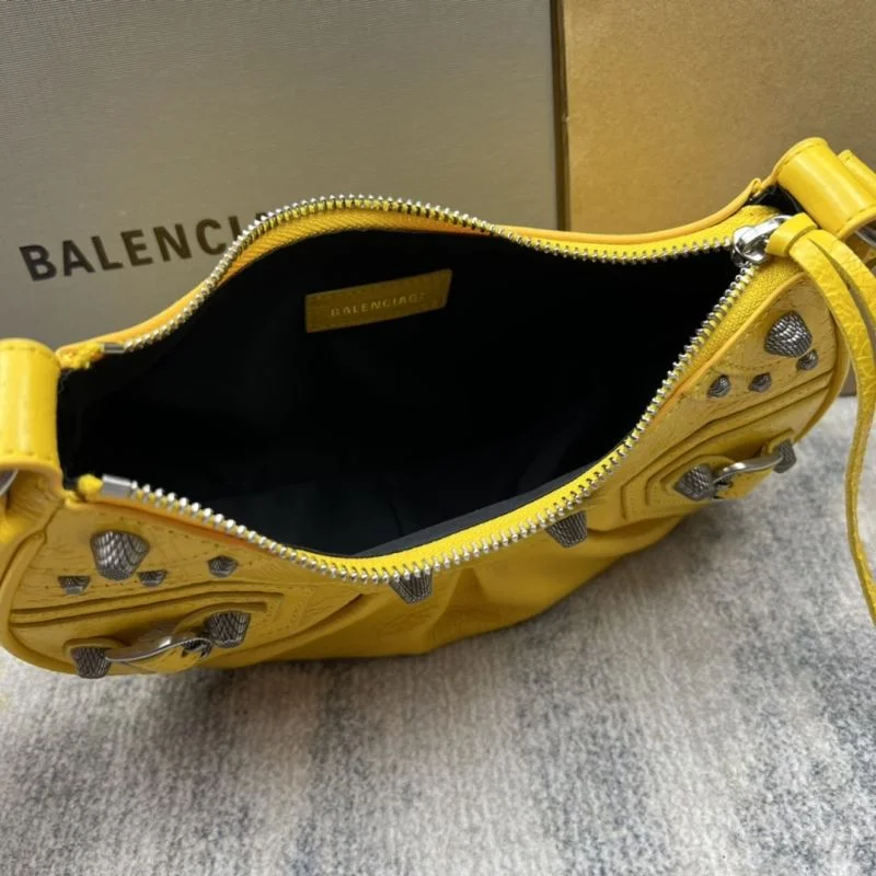 SoftTouch Balenciaga Retro   Le Cagole Half Moon Dumpling Bag 38344