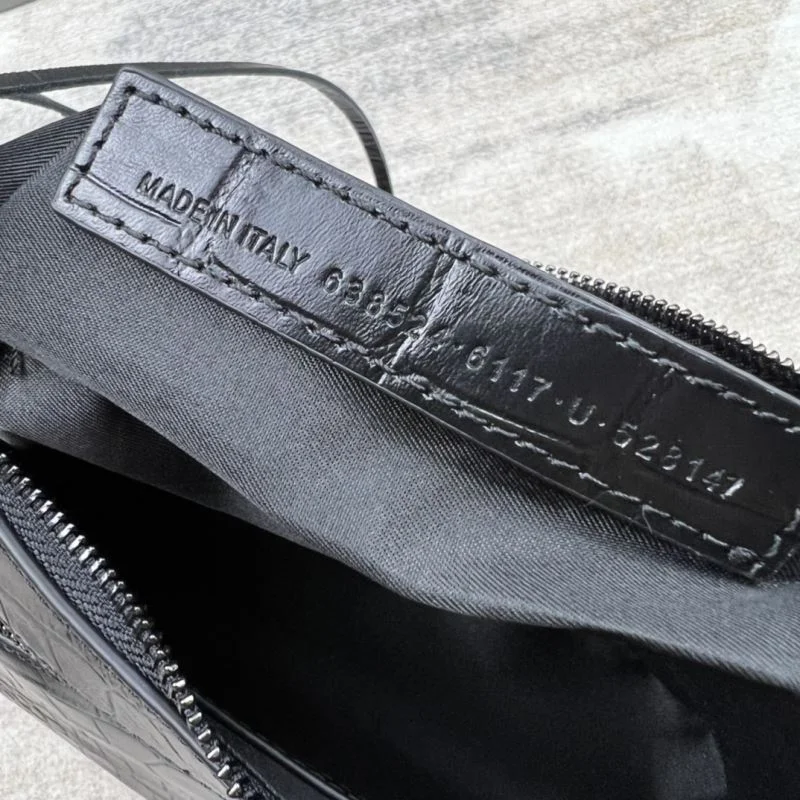 Balenciaga Retro  Crocodile Leather Half-Moon Dumpling Bag FreshLook 38352