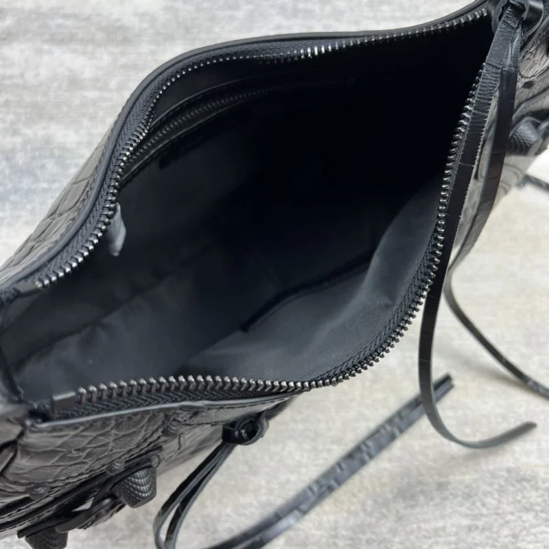 Balenciaga Retro  Crocodile Leather Half-Moon Dumpling Bag FreshLook 38352