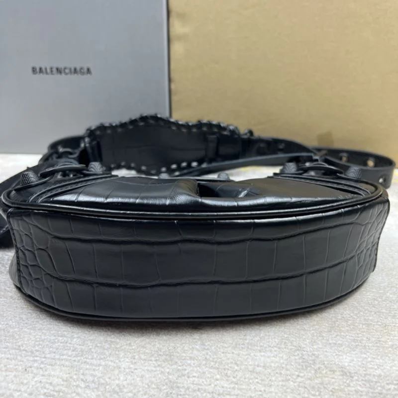 Sophisticated Balenciaga Retro  Crocodile Leather Half Moon Dumpling Bag 38335