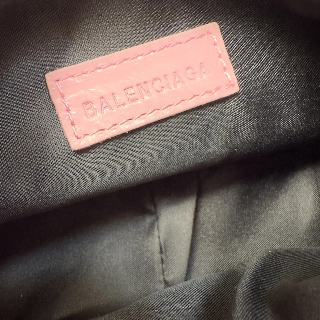 Balenciaga Retro  Le Cagole Half Moon Graffiti Dumpling Bag Effortless 72572