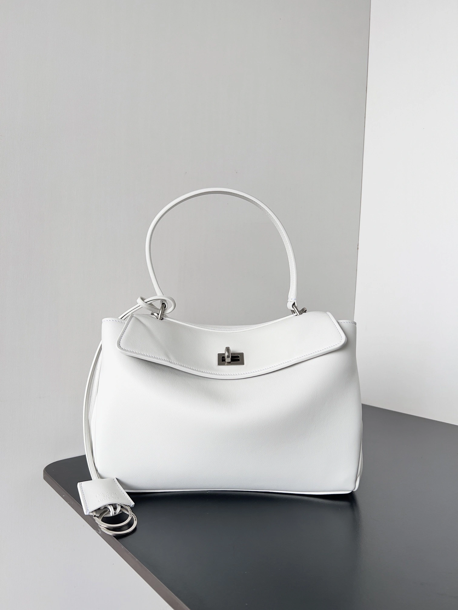 EyeCatching Balenciaga Rodeo Drive Luxe Oversized  Bag - Silver Edition 64686