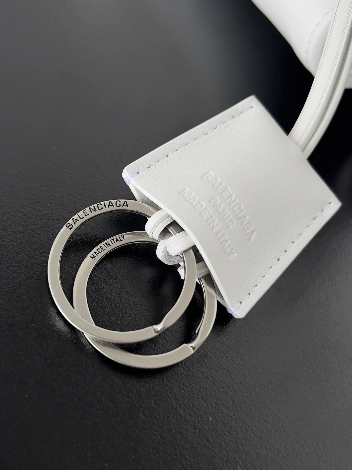 EyeCatching Balenciaga Rodeo Drive Luxe Oversized  Bag - Silver Edition 64686