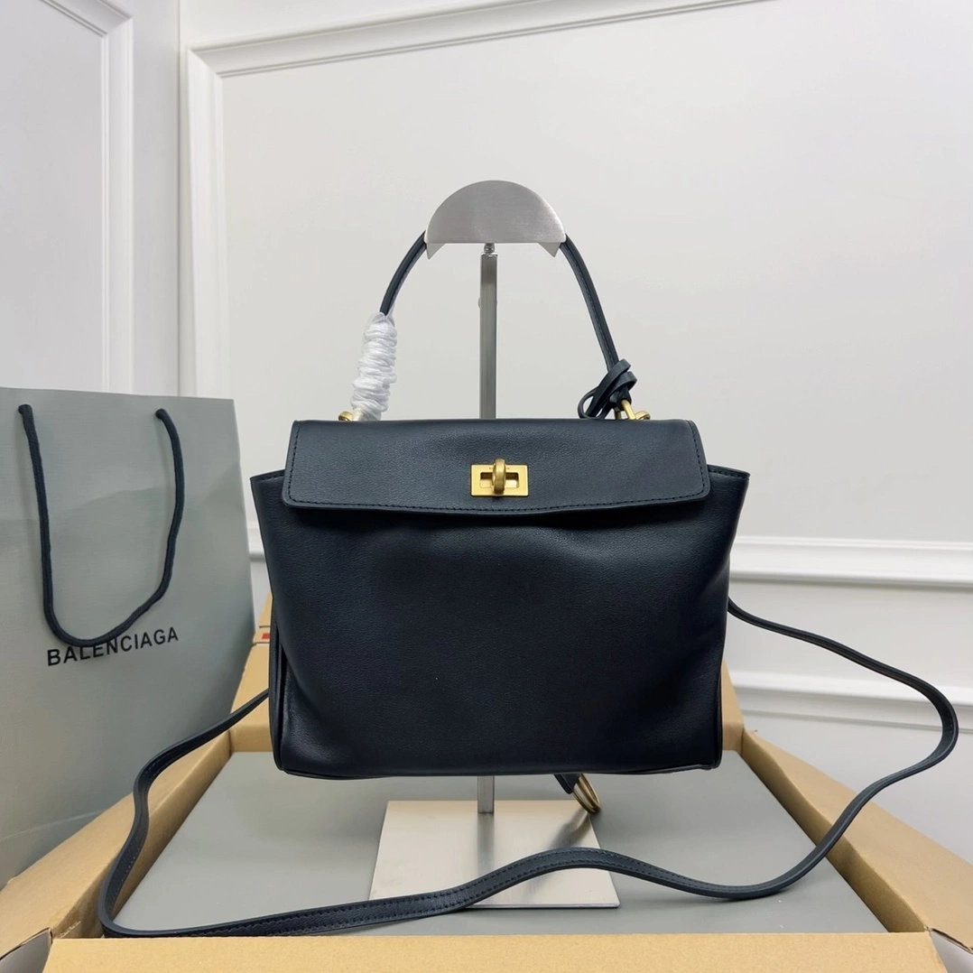 Balenciaga Rodeo Drive Oversized Luxe  Bag UrbanStyle 60914