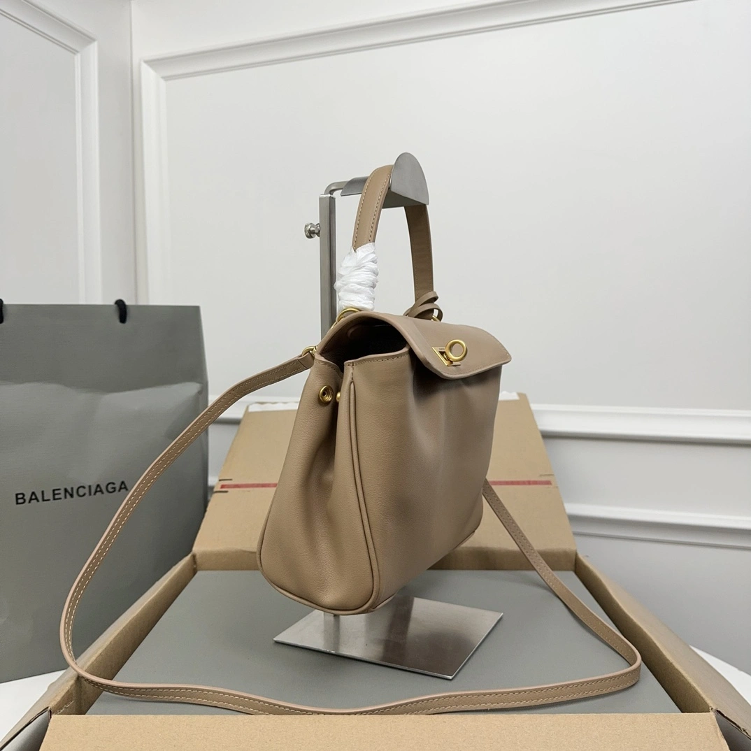 Balenciaga Rodeo Drive  Oversized Luxury Bag SunProtective 60909