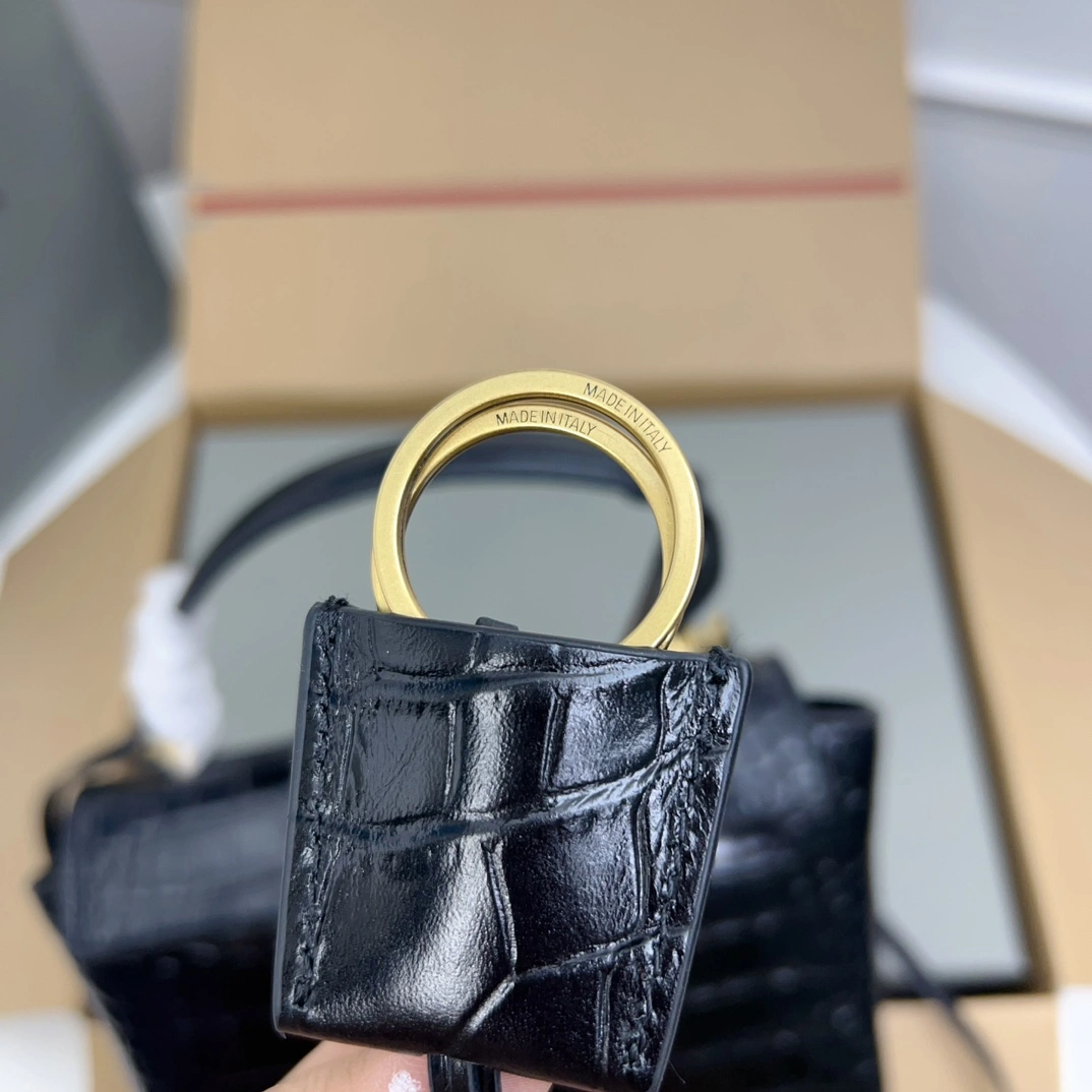 Attractive Balenciaga Rodeo Drive  Oversized Luxury Bag 60904