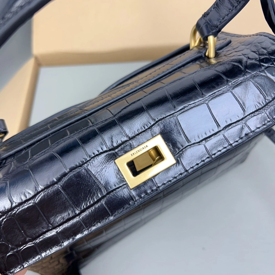 Attractive Balenciaga Rodeo Drive  Oversized Luxury Bag 60904