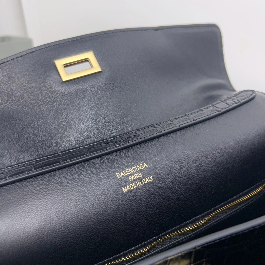 Durable Balenciaga Rodeo Luxe Leather Tote -  Style 60961