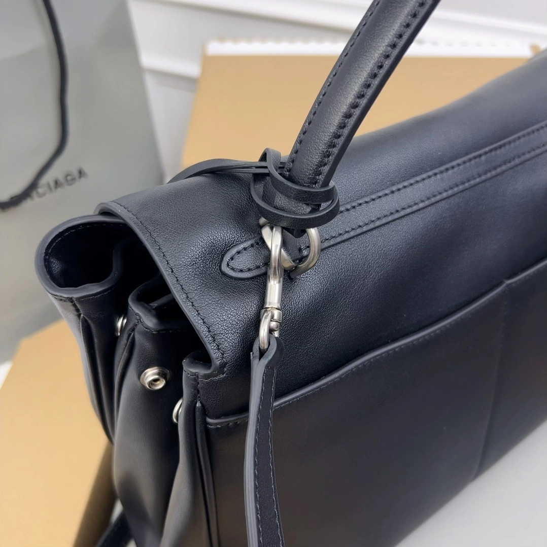 Balenciaga Rodeo Luxe Leather Tote -  Style MoistureWicking 60920