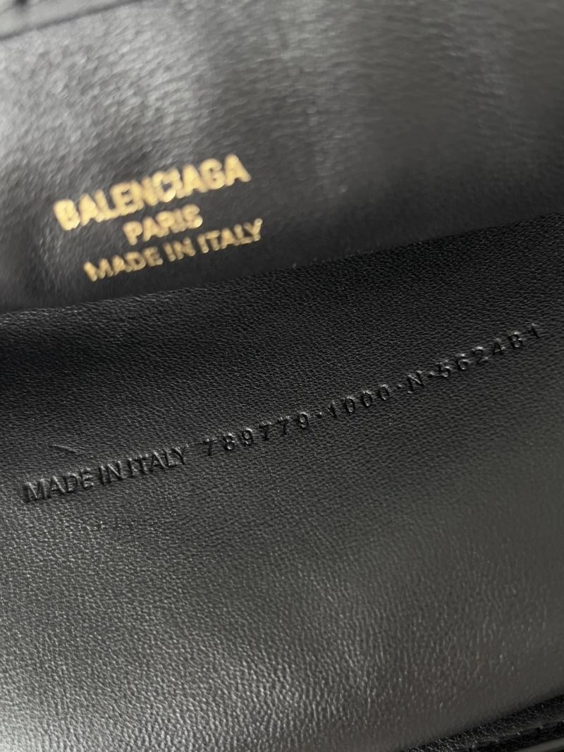 Durable Balenciaga Rodeo Luxe Oversized  Bag - Effortless Elegance 69957