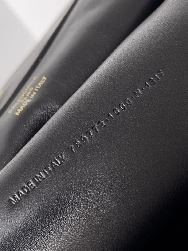 Timeless Balenciaga Rodeo Luxe Oversized  Bag 69933