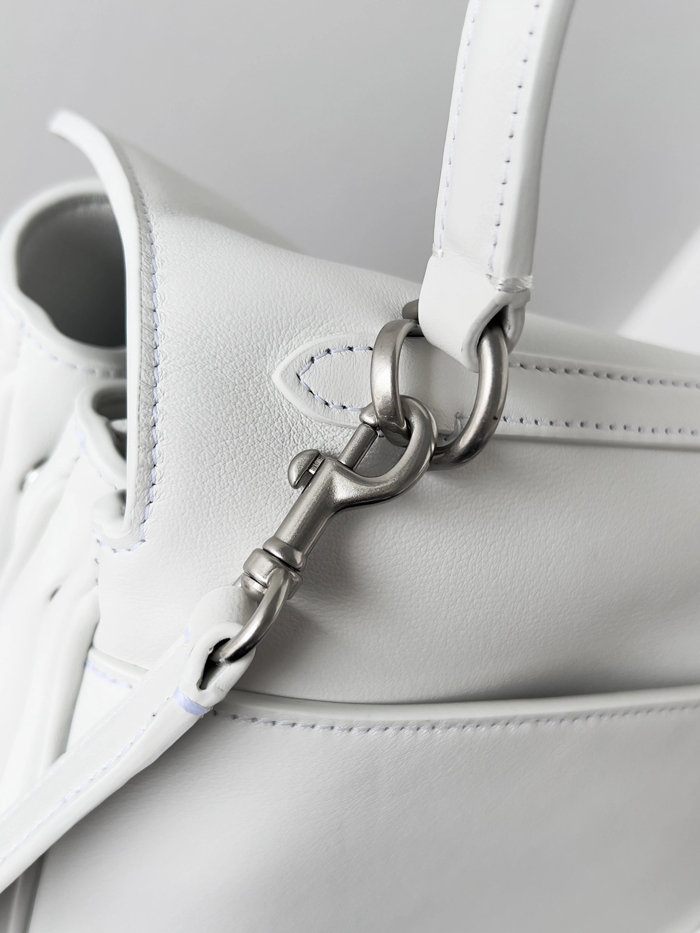 Balenciaga Rodeo Luxe Silver Buckle Oversized Leather Bag Lightweight 64722