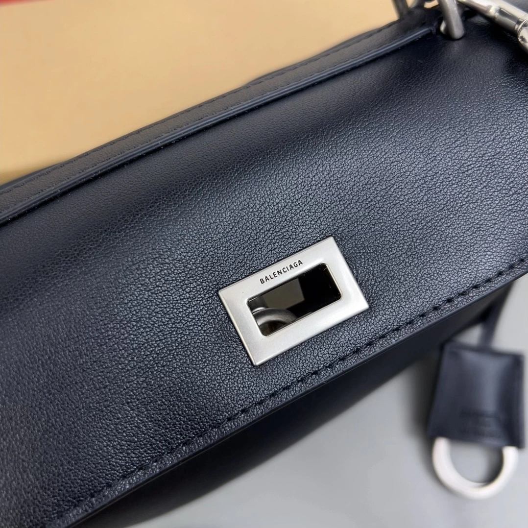 Bright Balenciaga Rodeo Luxe  Oversized Bag - Effortless Chic 60908