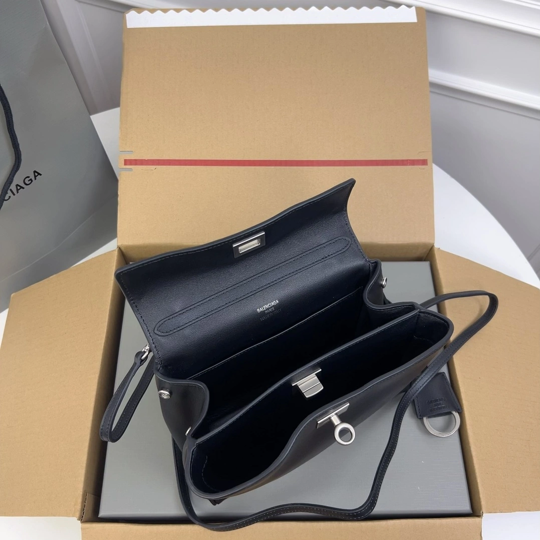Bright Balenciaga Rodeo Luxe  Oversized Bag - Effortless Chic 60908