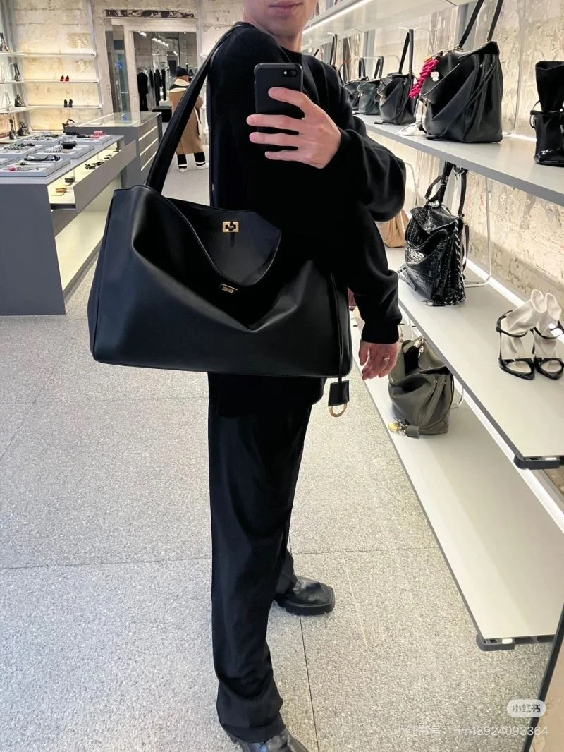 Balenciaga Rodeo  Open-Top Tote Bag ZipUp 38248