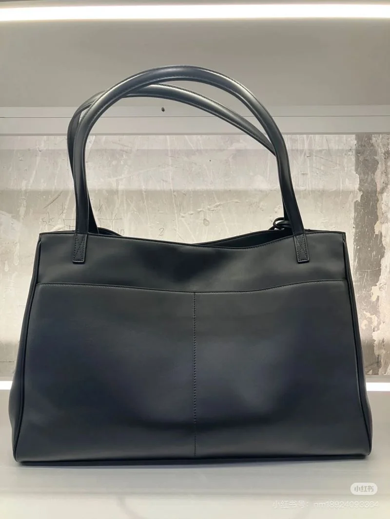 Balenciaga Rodeo  Open-Top Tote Bag ZipUp 38248