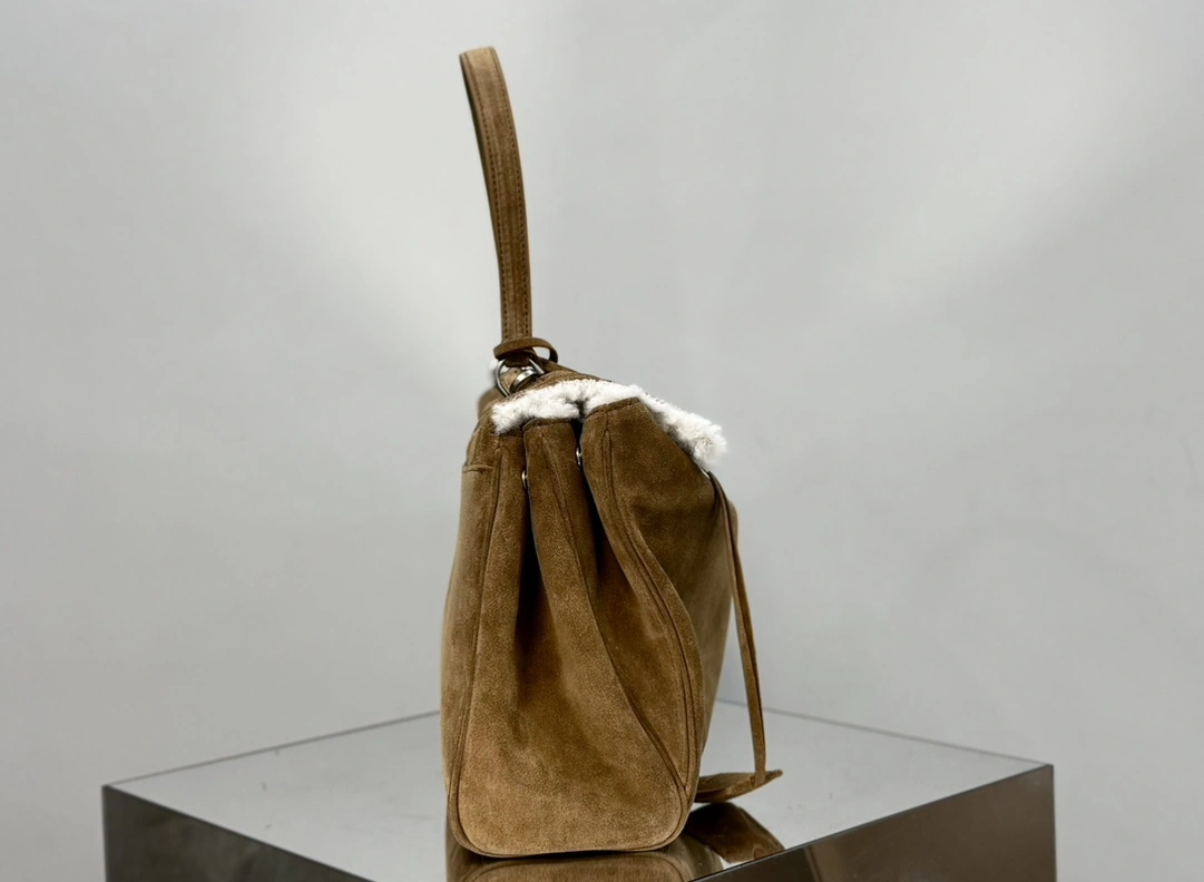 Balenciaga Rodeo Suede Handbag - Autumn Winter Vibrant 60931