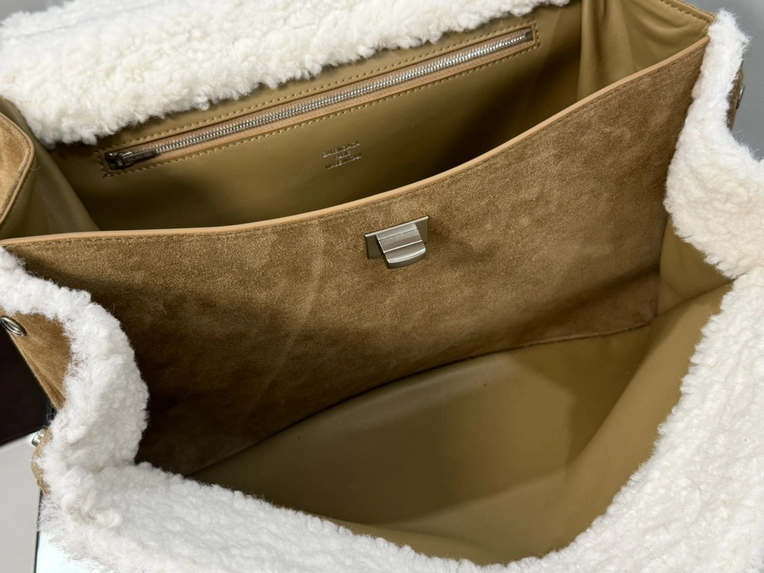 Balenciaga Rodeo Suede Handbag - Autumn Winter Vibrant 60931
