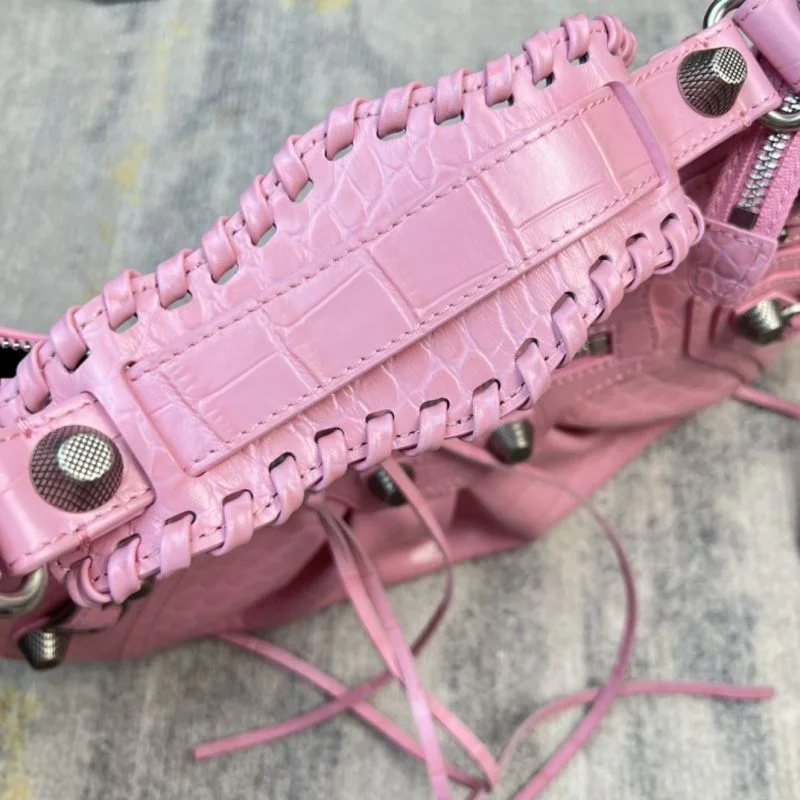 Original Balenciaga Sakura Pink CrocodileBalenciaga Le Cagole Half-Moon Bag 38375