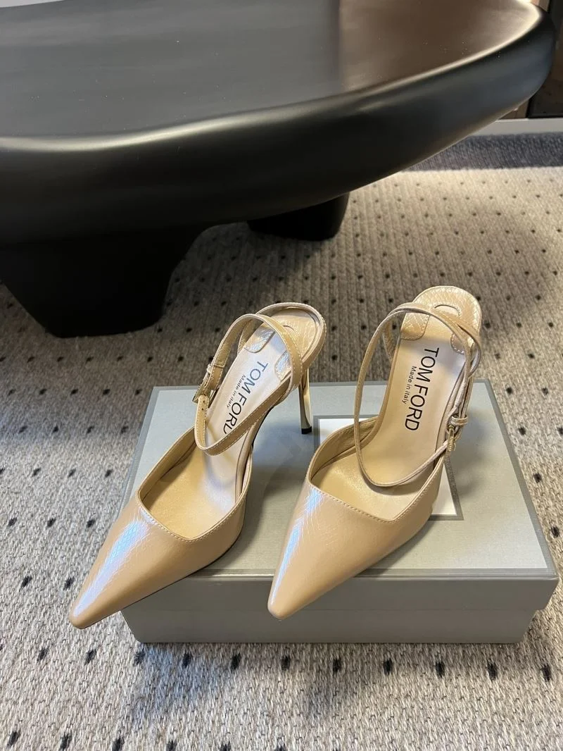 Minimalist Balenciaga Sandals 16953