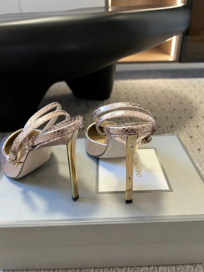 Modern Balenciaga Sandals 16901