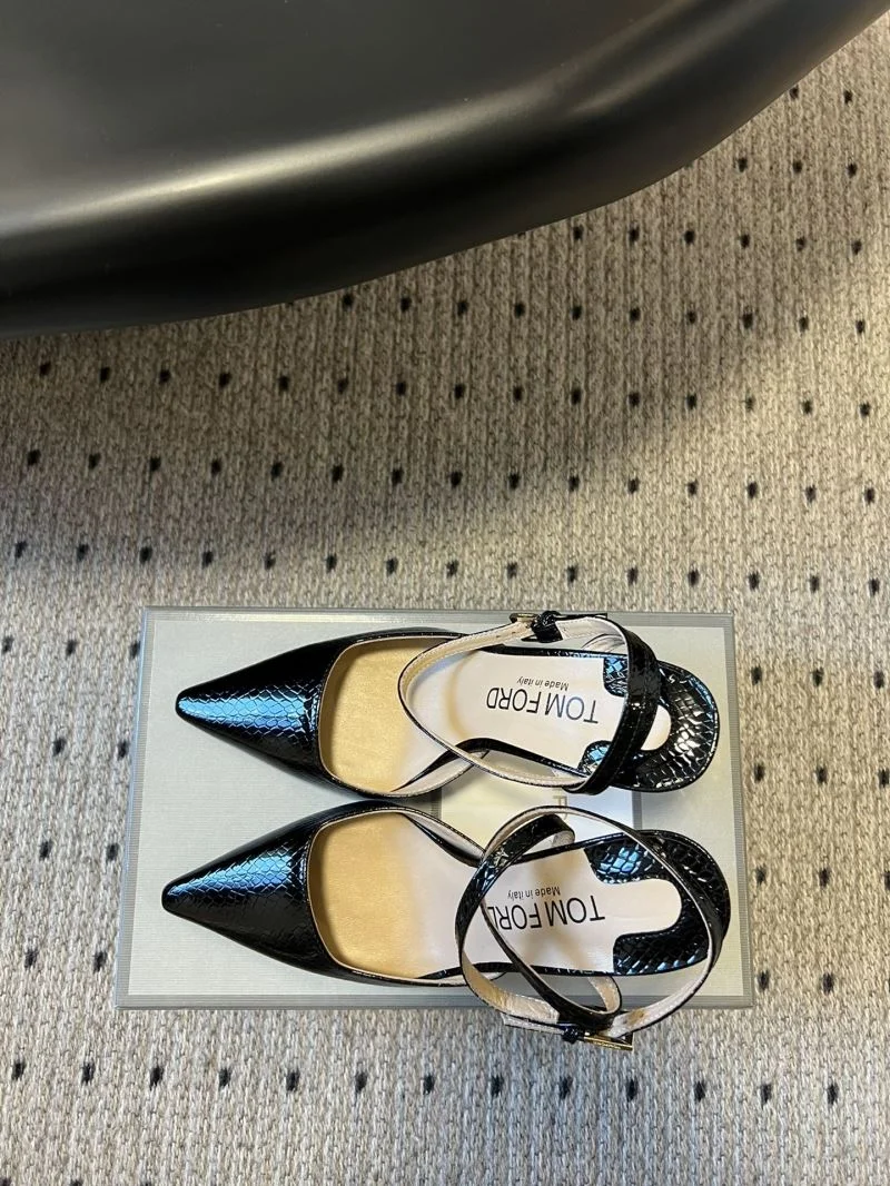 NewStyle Balenciaga Sandals 16911