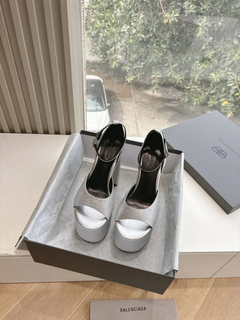 Bold Balenciaga Sandals 16781